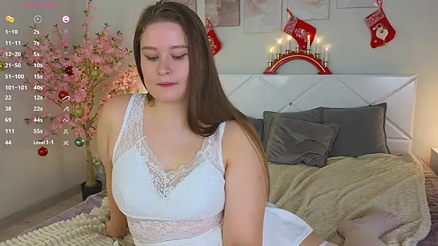 sophie  lee online show from 12-23-24, 02:07