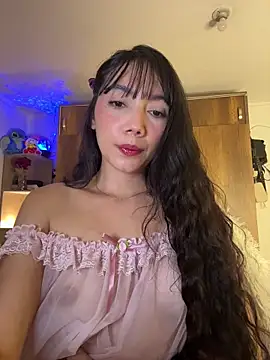 Snapshot of SOY_LUPE chatting on 11-28-25, 09:23 SOY LUPE online show from 11-28-25, 09:23