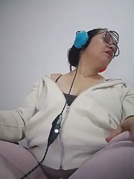 gaby0075 online show from 12-03-24, 10:07