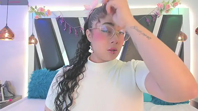antonelllepiercee online show from 07-21-26, 11:34
