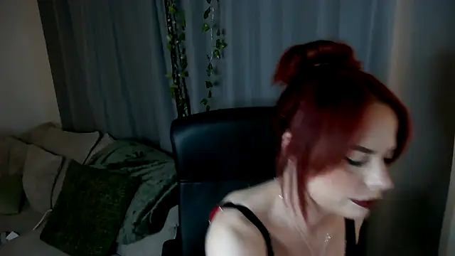 livelovelanaUk online show from 11-05-25, 08:20