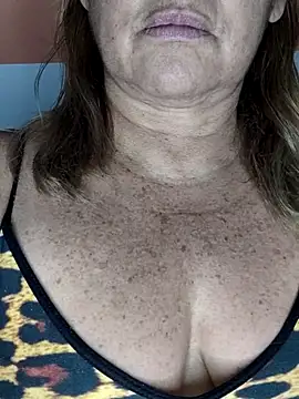 Kasandra Ho online show from 10-21-25, 02:01