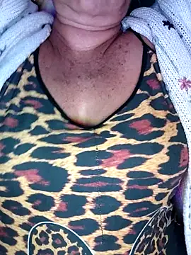 Kasandra Ho online show from 12-01-25, 08:41