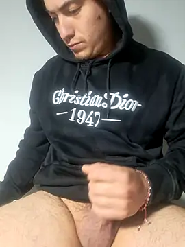 Snapshot of dragon1006 chatting on 02-15-25, 12:01 dragon1006 online show from 02-15-25, 12:01