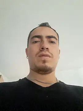 Snapshot of dragon1006 chatting on 02-27-25, 05:47 dragon1006 online show from 02-27-25, 05:47