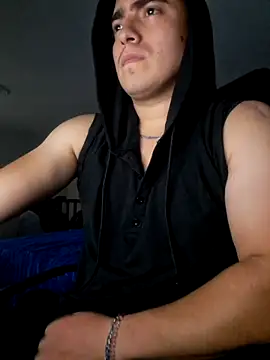 Snapshot of dragon1006 chatting on 03-05-25, 05:50 dragon1006 online show from 03-05-25, 05:50