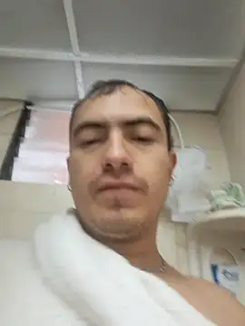 Snapshot of dragon1006 chatting on 03-10-25, 02:48 dragon1006 online show from 03-10-25, 02:48