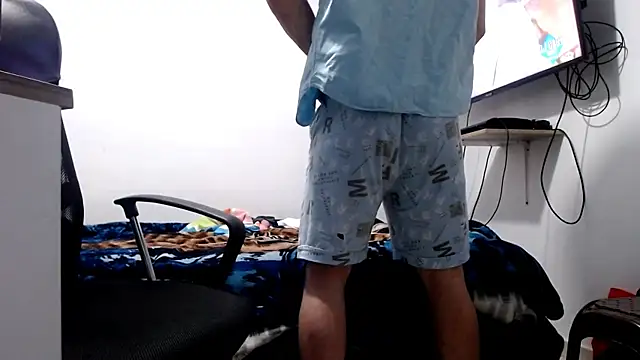 Snapshot of dragon1006 chatting on 03-11-25, 03:02 dragon1006 online show from 03-11-25, 03:02