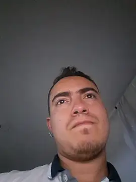 Snapshot of dragon1006 chatting on 03-16-25, 01:49 dragon1006 online show from 03-16-25, 01:49