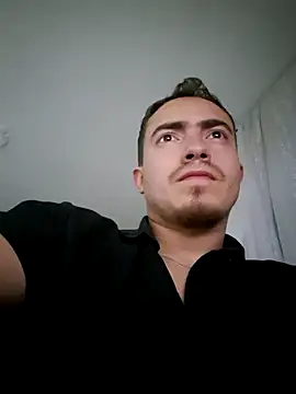 Snapshot of dragon1006 chatting on 11-09-25, 01:59 dragon1006 online show from 11-09-25, 01:59