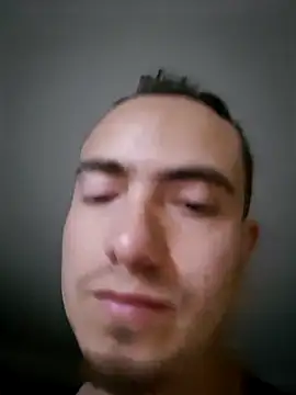 Snapshot of dragon1006 chatting on 12-16-25, 04:28 dragon1006 online show from 12-16-25, 04:28