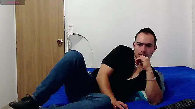 Snapshot of dragon1006 chatting on 05-18-26, 09:20 dragon1006 online show from 05-18-26, 09:20