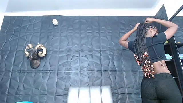 Hanna Fox 69 online show from 09-10-25, 10:15