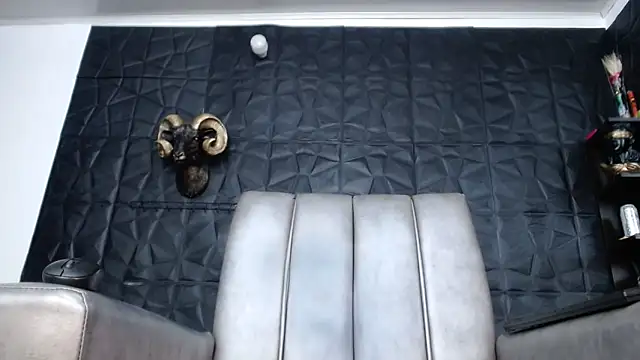 Snapshot of Hanna_Fox_69 chatting on 02-28-26, 12:22 Hanna Fox 69 online show from 02-28-26, 12:22