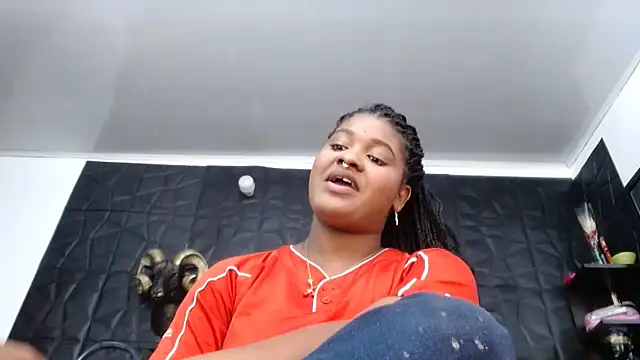 Snapshot of Hanna_Fox_69 chatting on 03-21-26, 12:37 Hanna Fox 69 online show from 03-21-26, 12:37