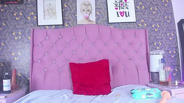 Samantha Collen online show from 03-07-25, 06:46