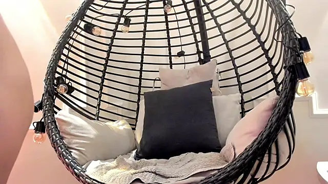 Megga Bluee online show from 01-16-25, 11:37