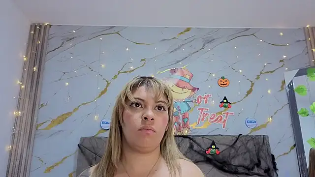 agatha 97  online show from 10-25-25, 03:47