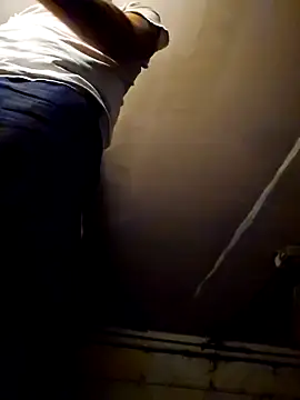 Snapshot of Pumpndeep chatting on 09-29-25, 08:19 Pumpndeep online show from 09-29-25, 08:19