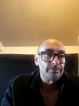 Snapshot of Pumpndeep chatting on 11-10-25, 09:14 Pumpndeep online show from 11-10-25, 09:14