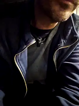 Snapshot of Pumpndeep chatting on 11-21-25, 07:56 Pumpndeep online show from 11-21-25, 07:56