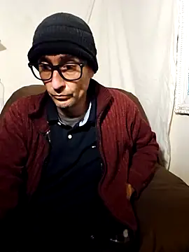 Snapshot of Pumpndeep chatting on 12-18-25, 07:36 Pumpndeep online show from 12-18-25, 07:36