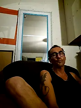 Snapshot of Pumpndeep chatting on 07-15-26, 09:14 Pumpndeep online show from 07-15-26, 09:14