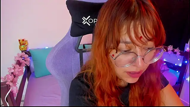  Moon Johnson online show from 10-30-25, 01:51