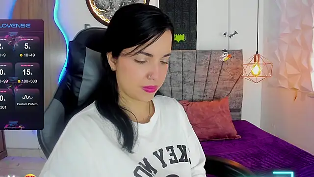 tatiana sc online show from 10-10-25, 01:32