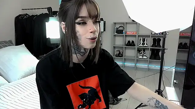 Tanya M online show from 02-02-25, 11:08