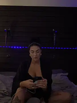 Snapshot of eemsii chatting on 02-15-25, 06:55 eemsii online show from 02-15-25, 06:55