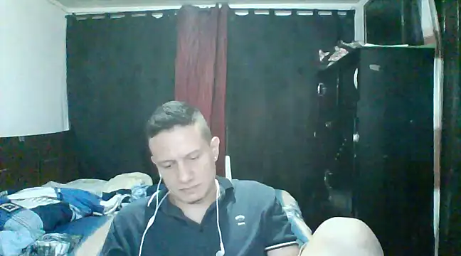 fabyxx07 online show from 03-19-25, 03:41