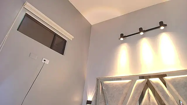 Annie9  online show from 09-11-25, 04:12