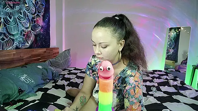 kellycakemeow online show from 02-09-25, 07:16