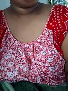 Hottyalia online show from 01-10-26, 08:49