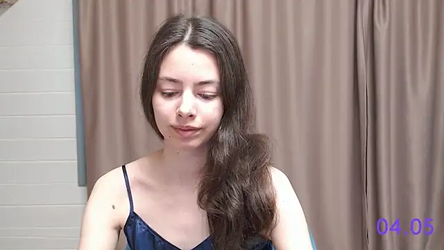 Snapshot of sweet_sweet_angel chatting on 05-04-26, 09:38 sweet sweet angel online show from 05-04-26, 09:38