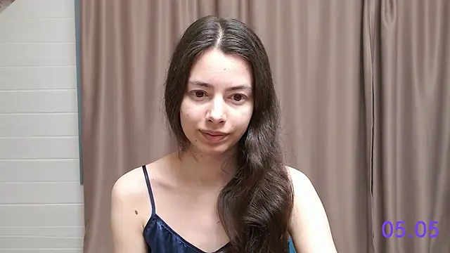 Snapshot of sweet_sweet_angel chatting on 05-05-26, 09:28 sweet sweet angel online show from 05-05-26, 09:28
