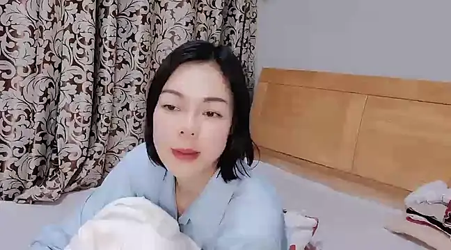 Linda-LL online show from 02-20-25, 05:55