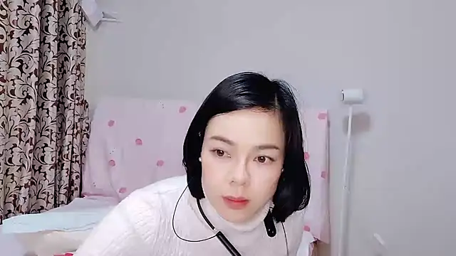 Linda-LL online show from 03-06-25, 02:18