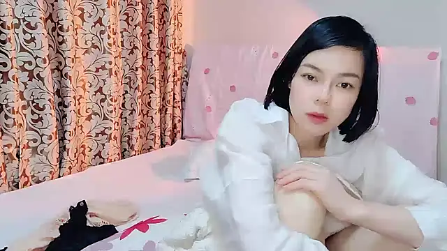 Linda-LL online show from 03-07-25, 03:19