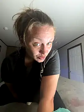 IvanaPlenty online show from 10-17-25, 04:04