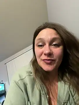Snapshot of IvanaPlenty chatting on 03-21-26, 10:42 IvanaPlenty online show from 03-21-26, 10:42