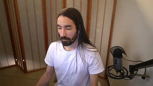 Snapshot of Your_Ice_cream chatting on 02-17-26, 07:20 Your Ice cream online show from 02-17-26, 07:20