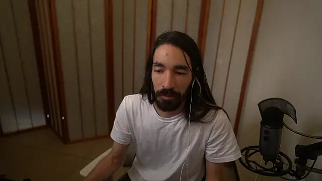 Snapshot of Your_Ice_cream chatting on 03-19-26, 03:27 Your Ice cream online show from 03-19-26, 03:27