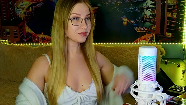 Snapshot of pusyavykusya chatting on 12-17-24, 10:12 pusyavykusya online show from 12-17-24, 10:12