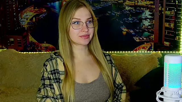 Snapshot of pusyavykusya chatting on 12-19-24, 11:29 pusyavykusya online show from 12-19-24, 11:29