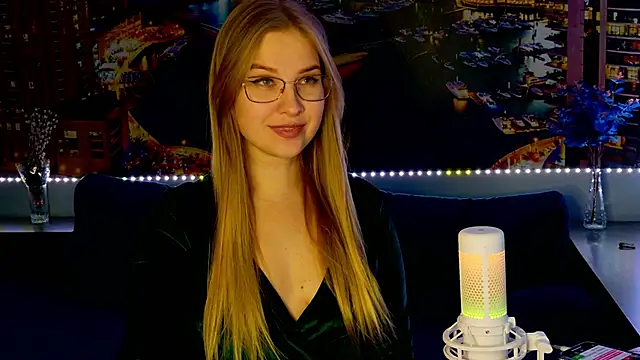 Snapshot of pusyavykusya chatting on 01-06-25, 10:57 pusyavykusya online show from 01-06-25, 10:57