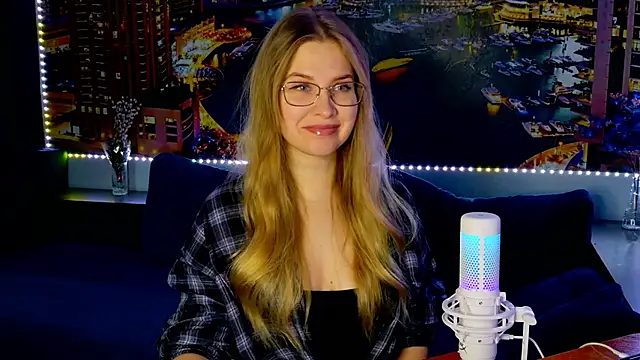 Snapshot of pusyavykusya chatting on 01-10-25, 10:39 pusyavykusya online show from 01-10-25, 10:39