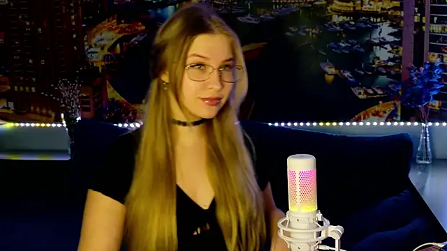 Snapshot of pusyavykusya chatting on 01-21-25, 10:41 pusyavykusya online show from 01-21-25, 10:41