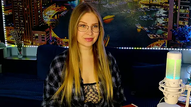 Snapshot of pusyavykusya chatting on 02-04-25, 11:38 pusyavykusya online show from 02-04-25, 11:38